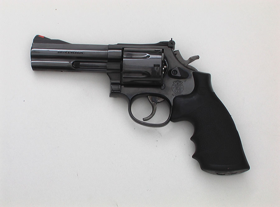 SMITH_ET_WESSON